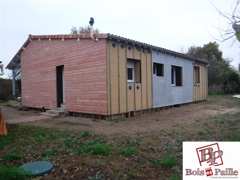 Isolation par l'extérieur sur façade en crépis (86)